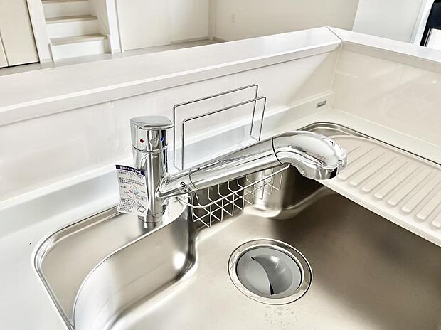 【浄水器】いつでも清潔なおいしいお水を。一つの水栓で水道水と浄水を使い分け。