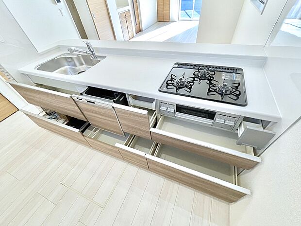 【スライド収納】使いやすさを優先したスライド式収納タイプ！