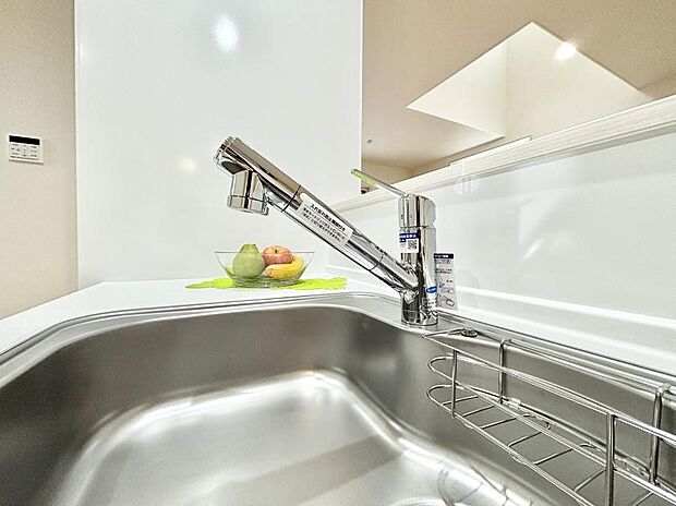 【浄水器】いつでも清潔なおいしいお水を。一つの水栓で水道水と浄水を使い分け。