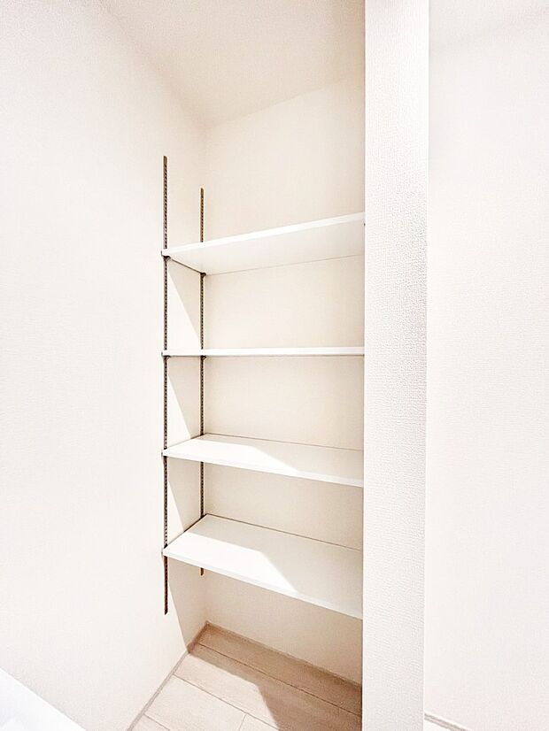 【洗面室可動棚】洗面室可動棚