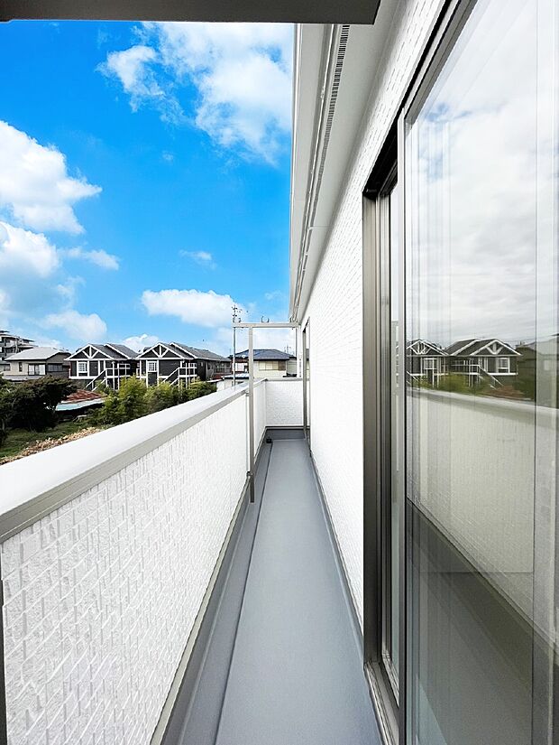 【バルコニー】風通しの良いバルコニー