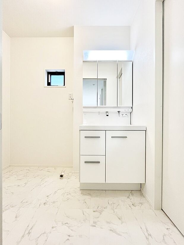 【洗面台・洗面所】収納力と機能性に優れた洗面化粧台