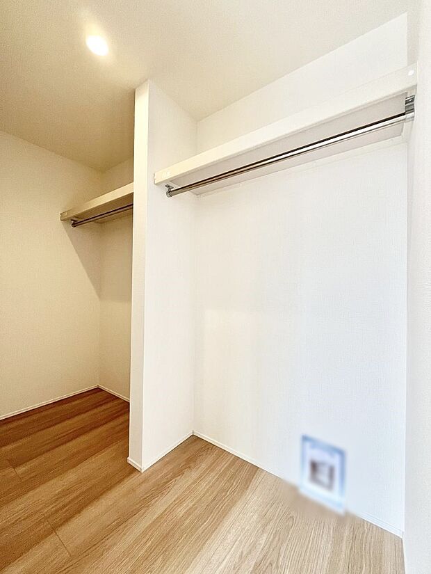 【ウォークインクローゼット】ウォークインクローゼットのある住まいでスッキリ快適な生活を