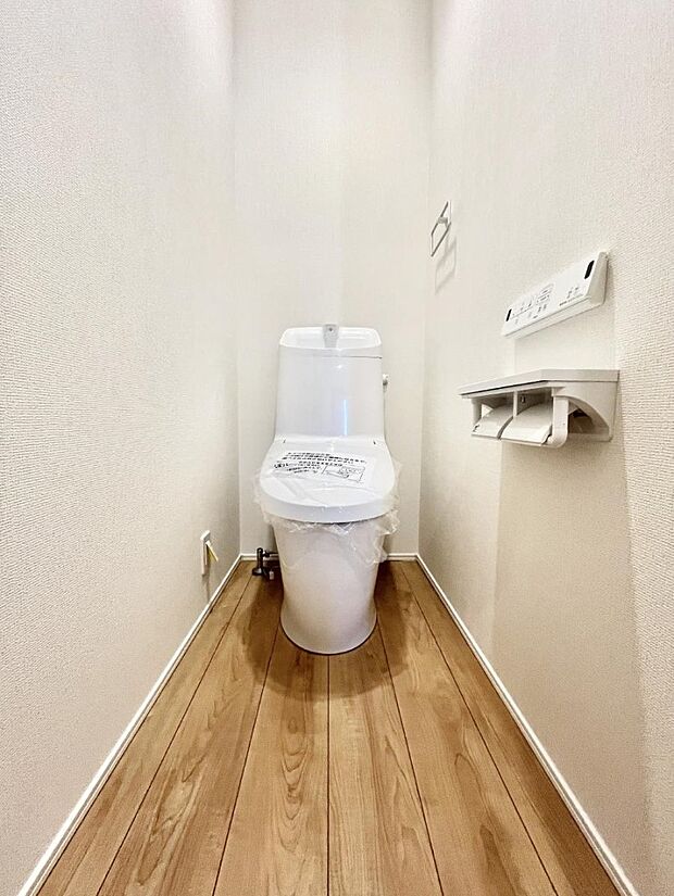 【トイレ】トイレは安心の2箇所!朝のバタバタも一安心です。