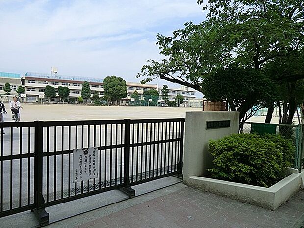 市川市立第二中学校(約450m・徒歩6分)