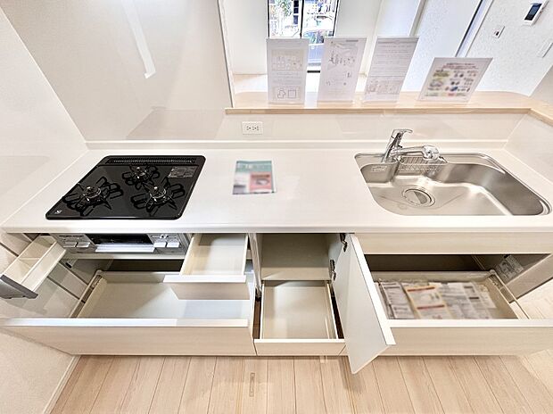 【スライド収納】使いやすさを優先したスライド式収納タイプ！