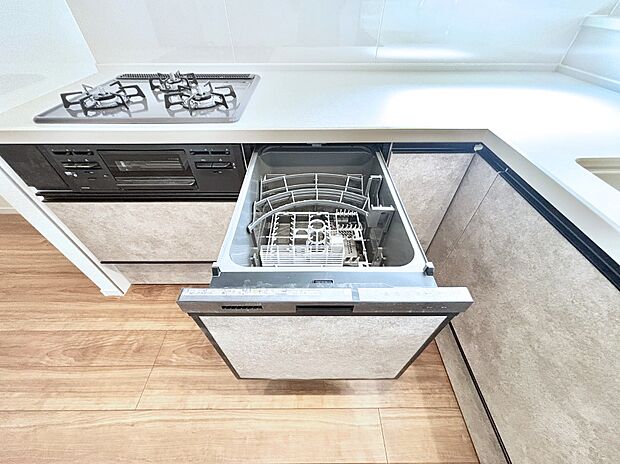 【食洗機】面倒なお片づけは食洗機にお任せ！家事の負担が減って、時間にも気持ちにもゆとりができます。