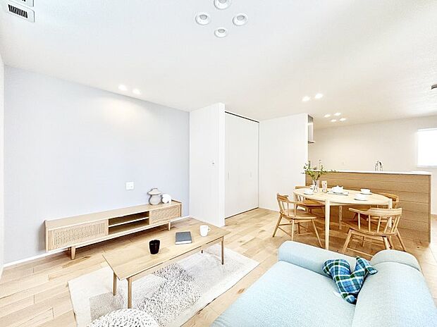 【ダイニング】家族が自然と集まる憩いのスペースになりそう