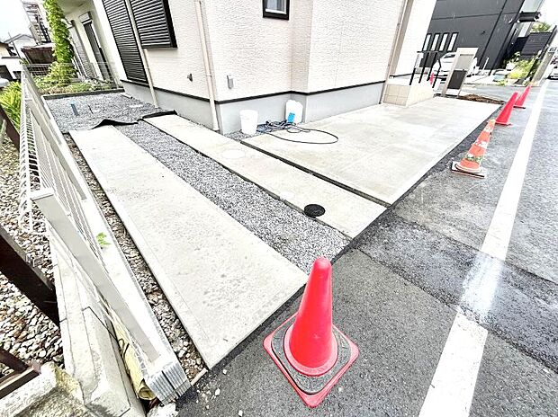 【駐車場】生活に欠かせない駐車スペース。
