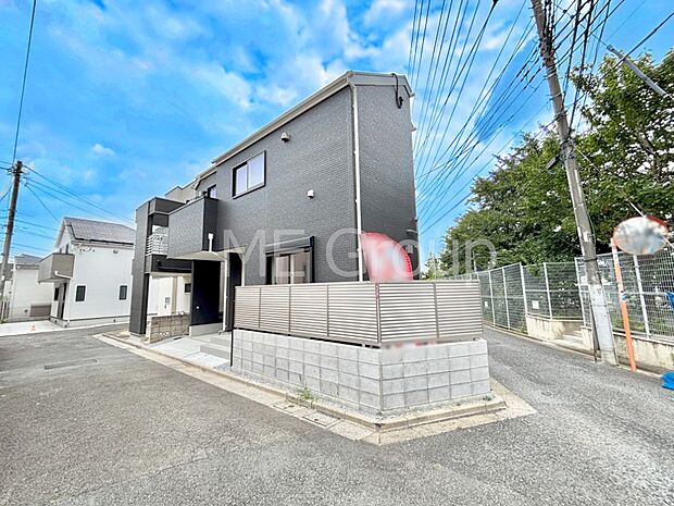 【前面道路含む現地写真】ゆとりが笑顔を生む心地よい生活