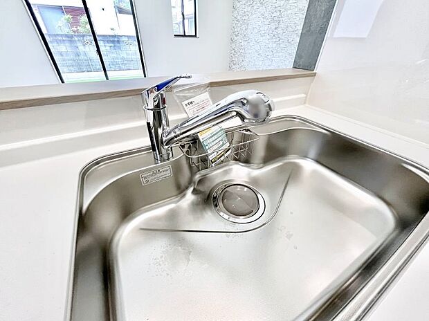 【浄水器】いつでも清潔なおいしいお水を。一つの水栓で水道水と浄水を使い分け。