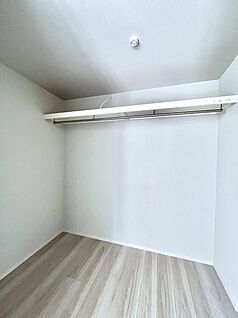 ウォークインクローゼット