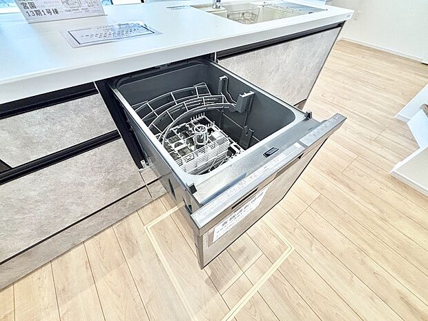 【床下収納】床下収納付き!日用品・非常用品の収納にも大活躍。