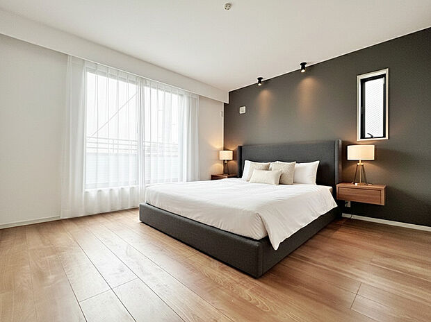 1号棟居室
アクセントクロスの映えるデザイン性のあるお部屋です！
※本画像はCGで作成しており、実際に現地に家具はおかれておりません。また価格に家具は含まれておりません。