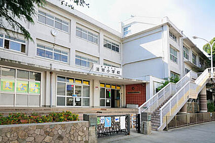 横須賀市立浦賀小学校 750ｍ