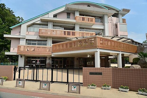 土浦市立真鍋小学校