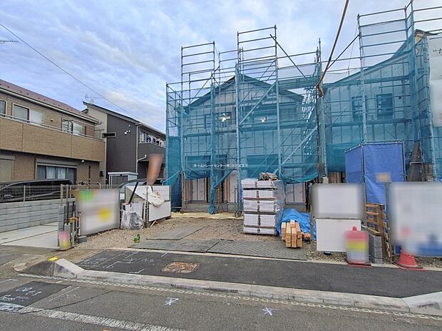 『１号棟』
住宅性能評価で耐震等級３（最高等級）を取得！お客様を守る大切な住宅だからこそ、第三者の検査を受けて安心して住んでいただける住宅をご案内させて頂きます。