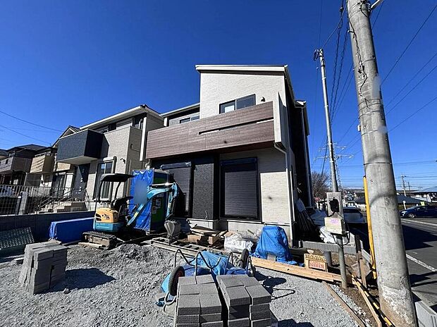 『１号棟』
気になった物件すぐにご見学対応させていただきます♪平日・お仕事帰りなど、いつでもご案内可能です♪周辺環境と併せて、実際に現地をご確認ください♪