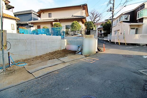 『1号棟』
住宅性能評価で耐震等級3(最高等級)を取得!お客様を守る大切な住宅だからこそ、第三者の検査を受けて安心して住んでいただける住宅をご案内させて頂きます。