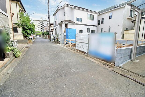 『１号棟』
ひとたび扉を開けばそこに待っているのは上質な空間とマイホームでの新生活をイメージさせる優雅なひととき。「この家なら…」ではなく「ここに住みたい♪」と思う感動をお届けいたします。