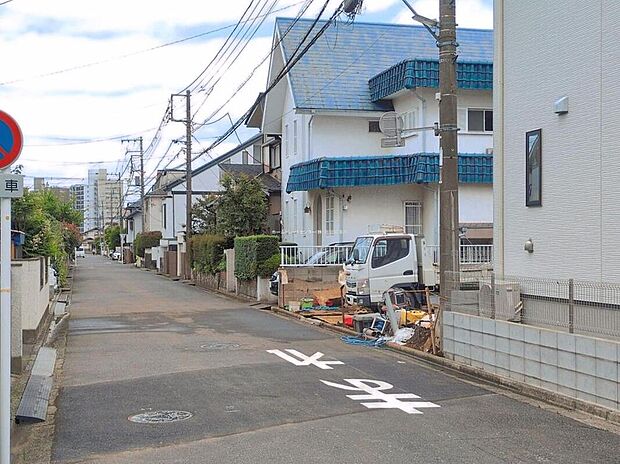 ひとたび扉を開けばそこに待っているのは上質な空間とマイホームでの新生活をイメージさせる優雅なひととき。「この家なら…」ではなく「ここに住みたい♪」と思う感動をお届けいたします。