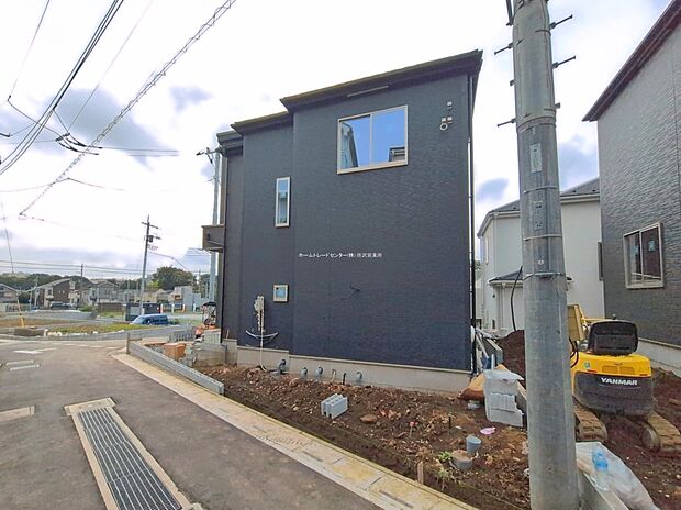 『２号棟』
住宅性能評価で耐震等級３（最高等級）を取得！お客様を守る大切な住宅だからこそ、第三者の検査を受けて安心して住んでいただける住宅をご案内させて頂きます。