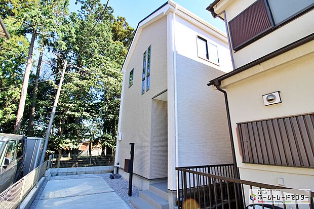 『１号棟』
気になった物件すぐにご見学対応させていただきます♪平日・お仕事帰りなど、いつでもご案内可能です♪周辺環境と併せて、実際に現地をご確認ください♪