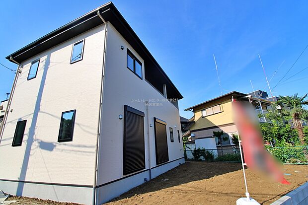 【現地外観写真】お子様から「自分の部屋がほしい…」そんな成長もうれしいこの頃。お子様のさらなる成長を共に見守る新築マイホーム。お子様が巣立った後も、豊かな人生も支えてくれる。パートナーのような住まいです☆