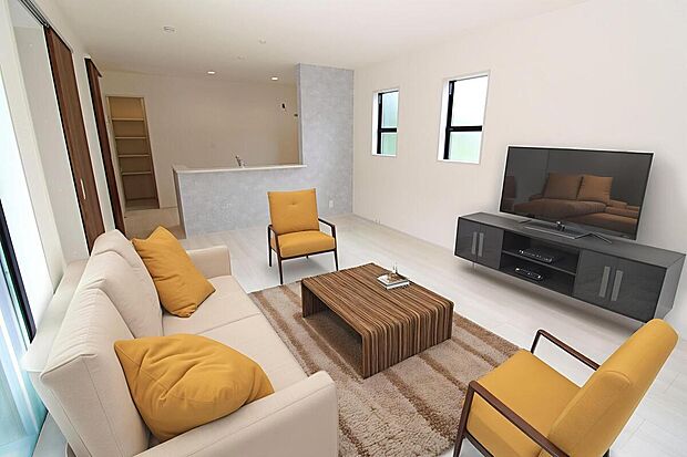 【リビング】広々とした開放感あふれるリビングです。ご家族でインテリアのレイアウトを考えるのも楽しみになりそうです。※家具をCGで加工しています。家具付き販売ではございません。