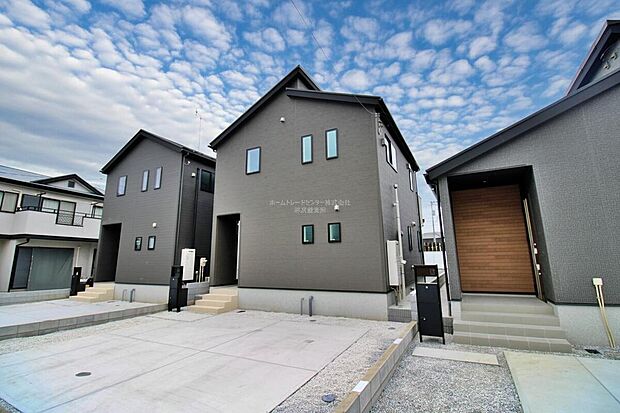 【現地外観写真】『２号棟』住宅性能評価で耐震等級３（最高等級）を取得！お客様を守る大切な住宅だからこそ、第三者の検査を受けて安心して住んでいただける住宅をご案内させて頂きます。