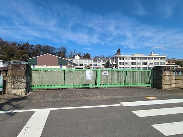 狭山市立水富小学校（約1,040m）