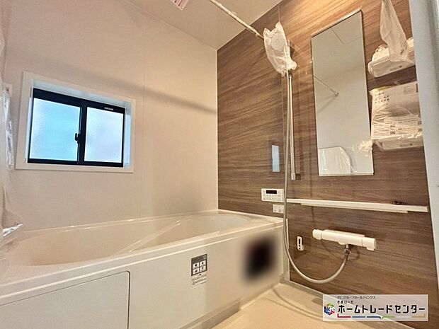 【浴室】雨の日や夜間の洗濯に便利な浴室換気乾燥機を標準装備。入浴後に換気機能で湿気を排出することで、カビの発生を防ぎます！