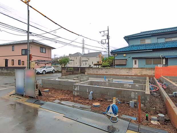 【現地外観写真】『１号棟』
住宅性能評価で耐震等級３（最高等級）を取得！お客様を守る大切な住宅だからこそ、第三者の検査を受けて安心して住んでいただける住宅をご案内させて頂きます。