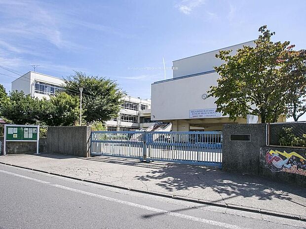 東村山市立東村山第二中学校（約224m）