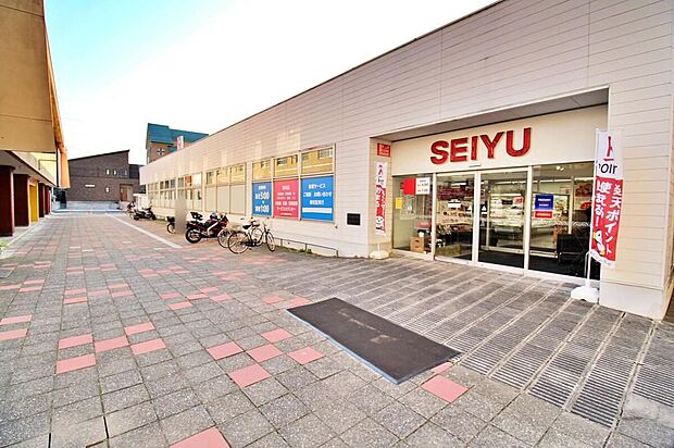 西友所沢ニュータウン店（約700m）