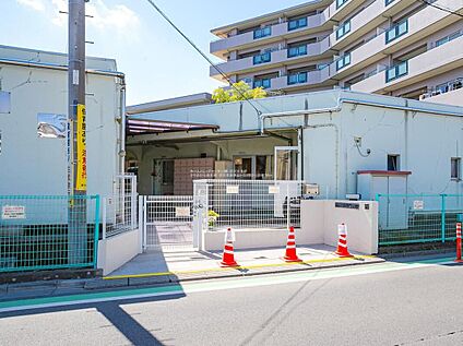さやまが丘保育園 880m (徒歩11分)