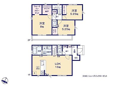 ☆こだわりのLDK☆壁面と天井にアクセントクロスを採用したLDK。南向きの大きな窓があり採光良好です。リビングイン階段仕様で家族が自然とつながります。家事がしやすい水回り集中設計！ 