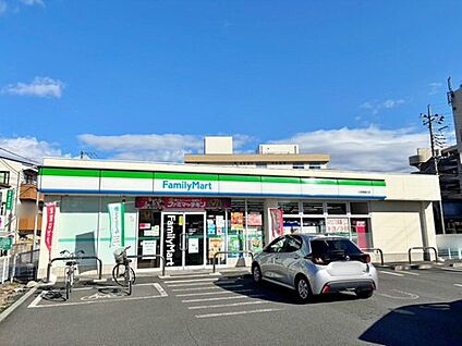 ファミリーマート入間東藤沢店 495m(徒歩7分)