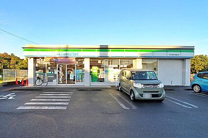 ファミリーマート所沢北野天神通り店 794m(徒歩10分)