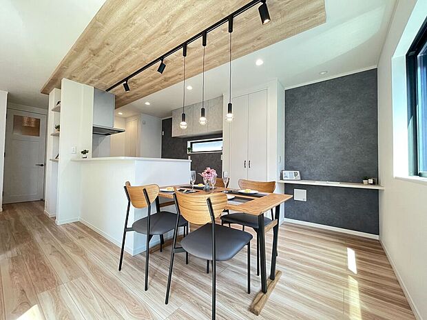 【【トラストステージ参考写真】】標準プランの内装は21パターンからお選びいただけます。