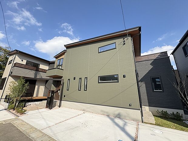 【（5号棟）外観】全棟異なるプラン、デザインを取り入れた注文住宅の様な個性的な住まい。完成時には街としての統一感も心掛けました。