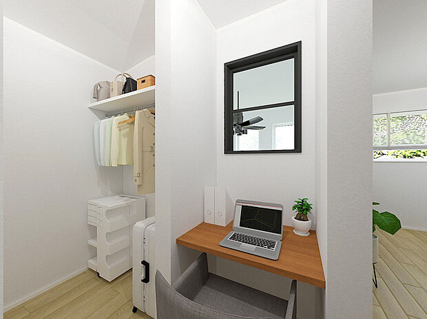 【3号棟　WIC】7.7帖の主寝室にはウォークインクローゼットを配置。カウンターも設置しており、荷物置きだけでなく、デスクとしてのご利用もおすすめです。