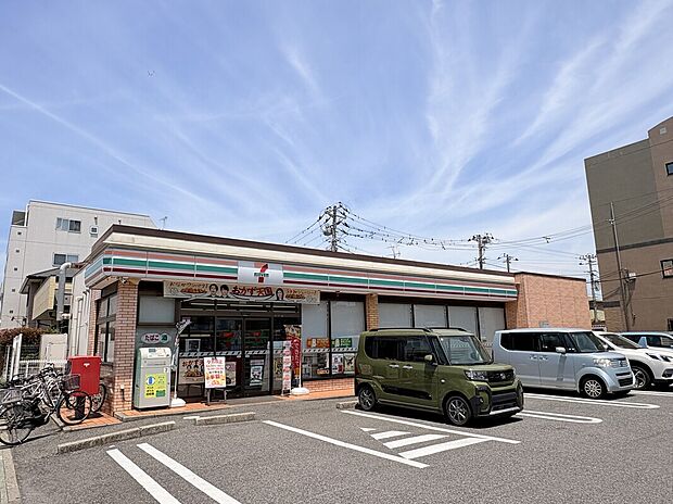 セブンイレブン千葉寺駅前店（約400m）