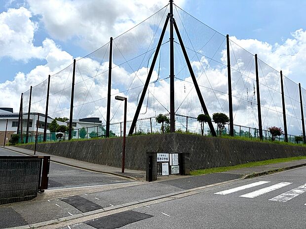 千葉市立有吉中学校（約750m）