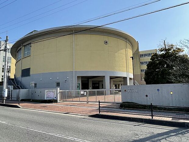 赤池小学校 まで徒歩約17分