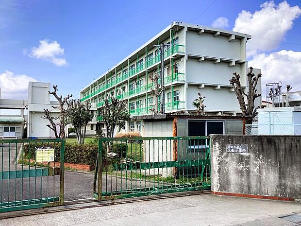 上条小学校