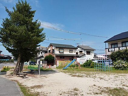 西岡崎駅前広場 660m(9分)