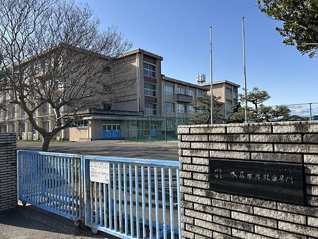 本荘中学校（約550m）