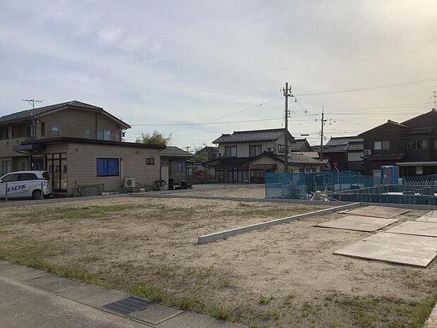 【【全景写真】】分譲地東側より撮影。敷地面積61坪超♪(2023年4月撮影)