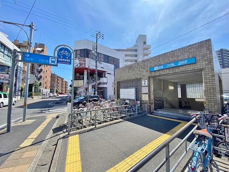 【車・交通】地下鉄鶴舞線「塩釜口」駅